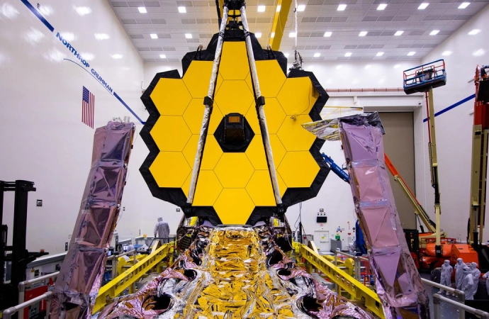 Teleskop Jamesa Webba wystrzelony. NASA triumfuje